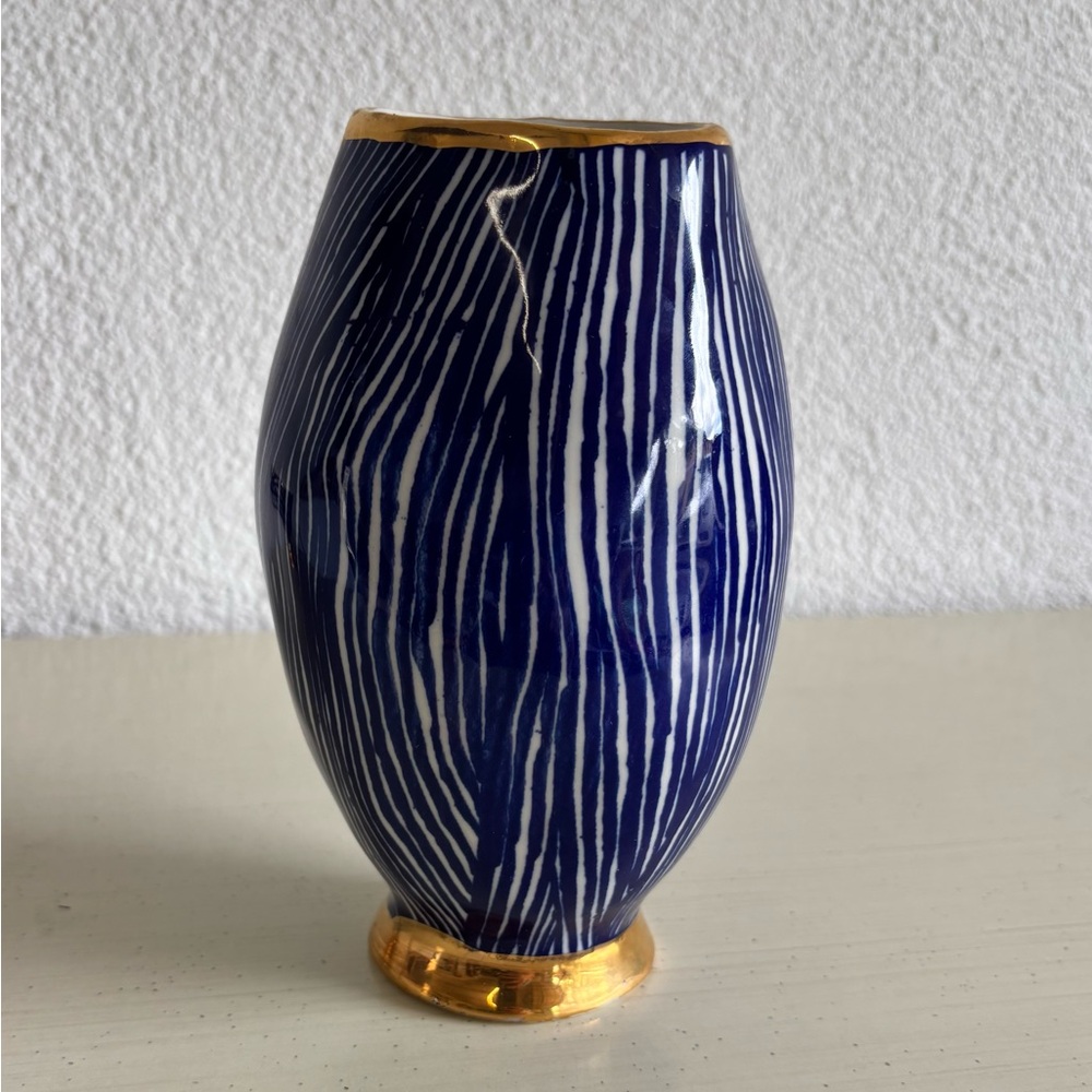 Ruan Hoffman Anthropologie 2014 Blue White and Gold vase